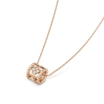 Perlée clovers pendant Perlée clovers pendant