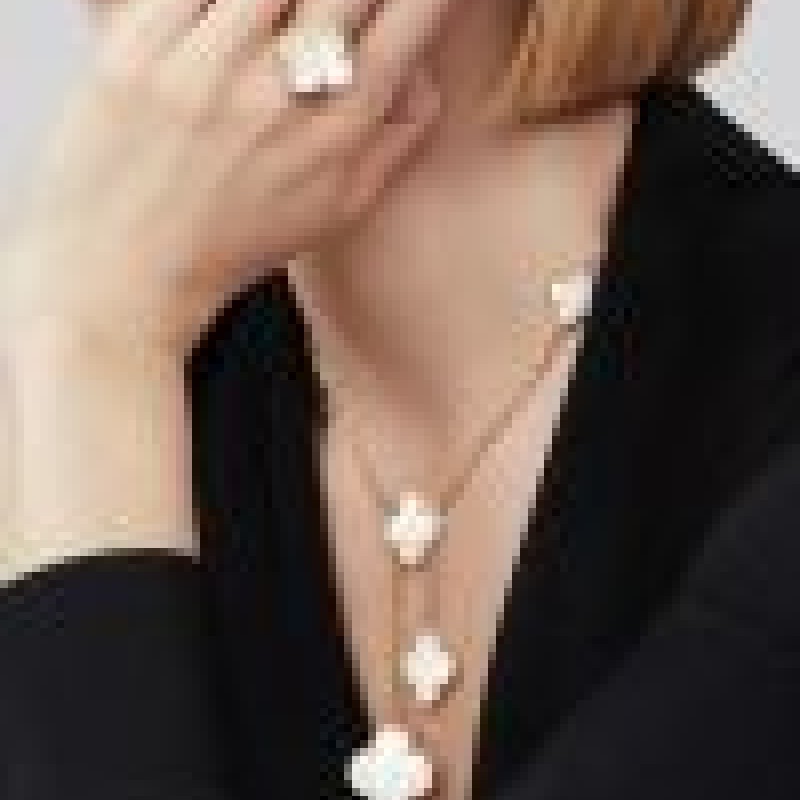 Magic Alhambra necklace, 6 motifs