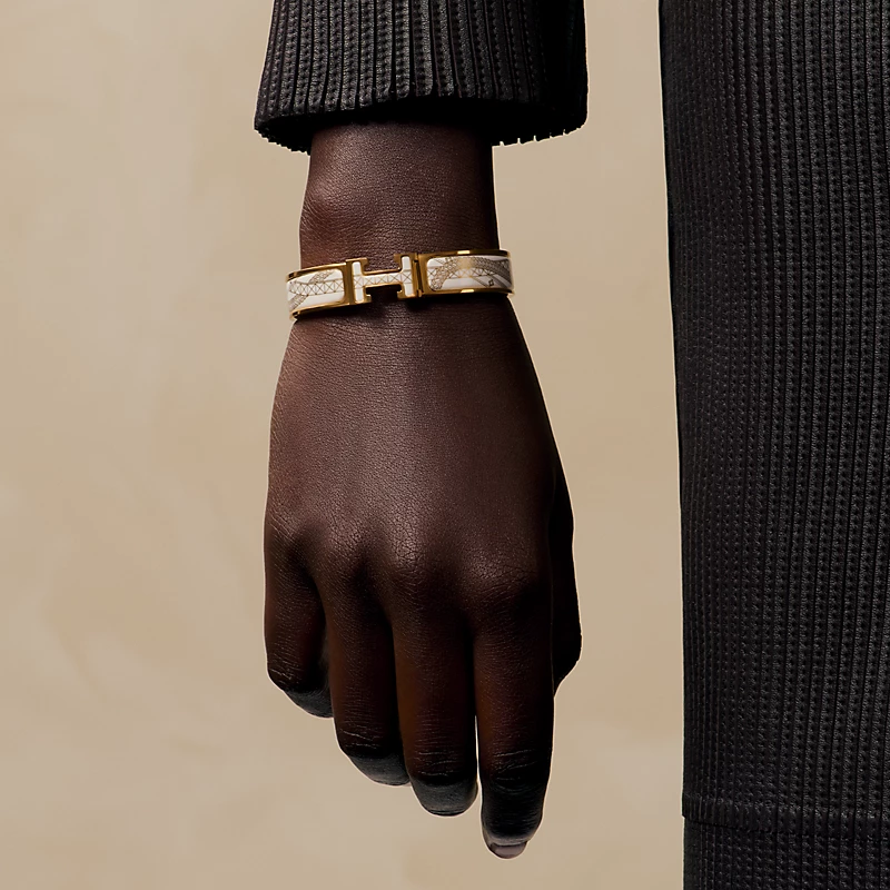 “Clic H Dog Casting Day” bracelet