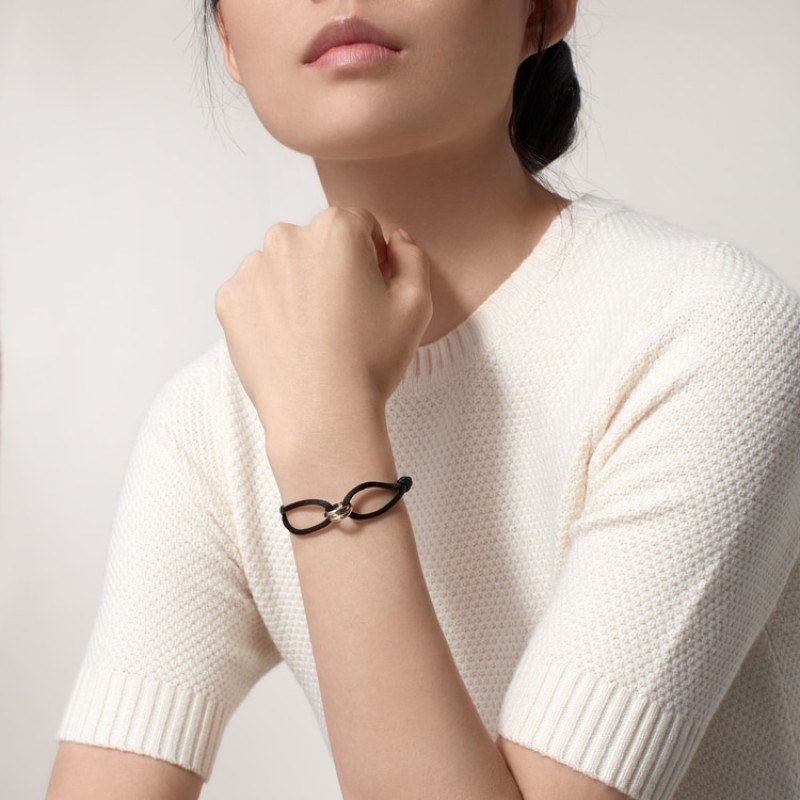 Trinity bracelet, cord