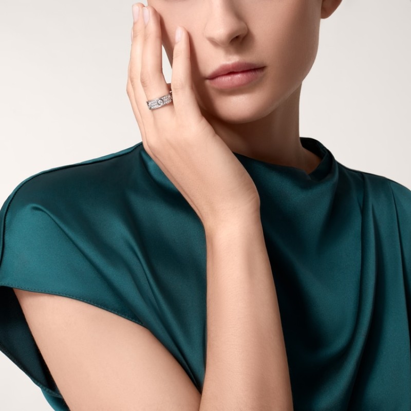 LOVE ring, classic model, paved, 6 diamonds