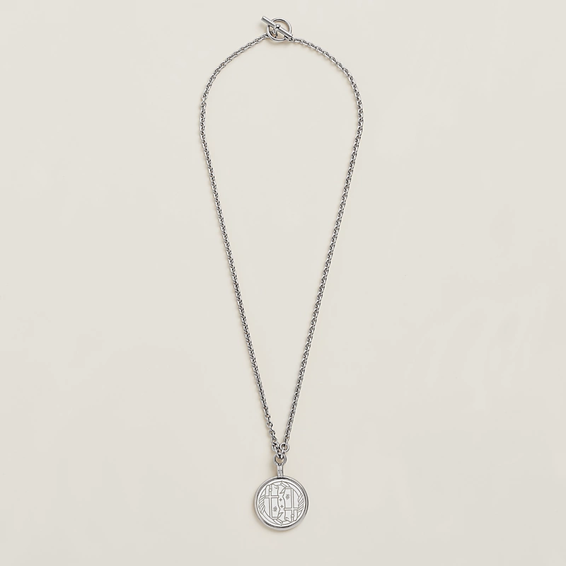 Medaille Quadrige necklace, small model Medaille Quadrige necklace, small model