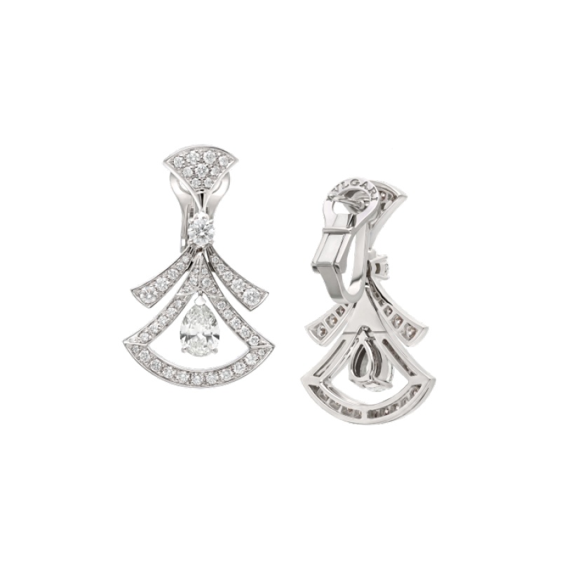 DIVAS’ DREAM earrings