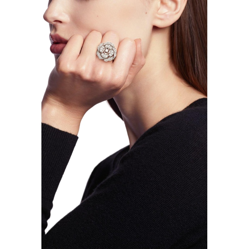 Bouton de Camélia ring Bouton de Camélia ring
