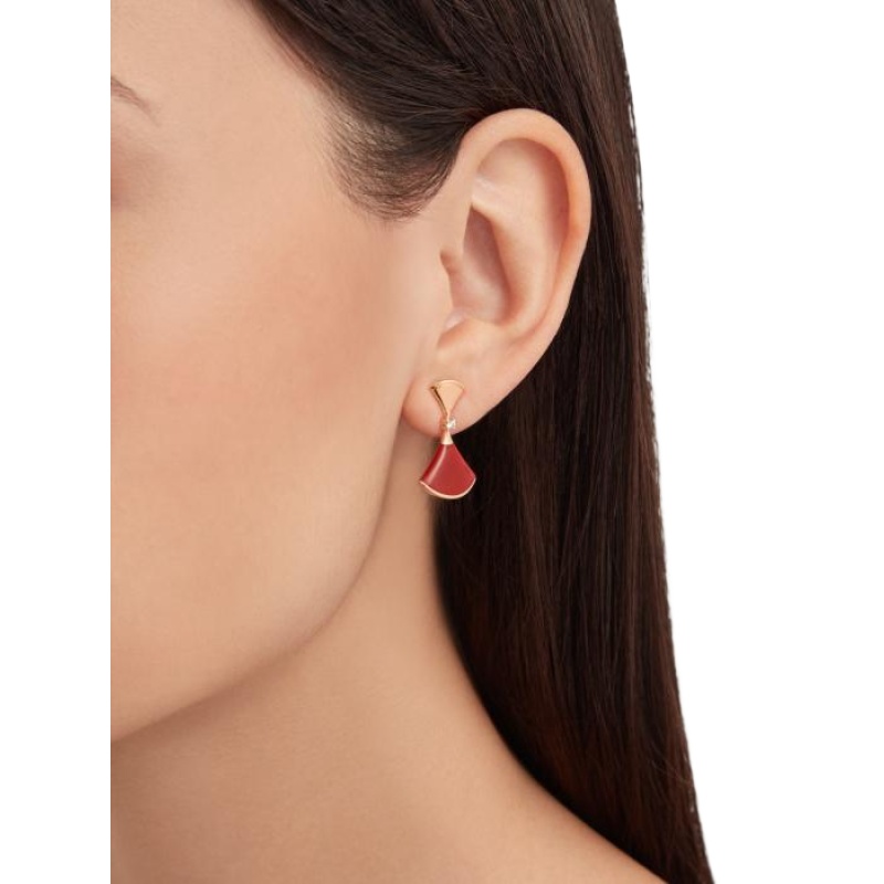 DIVAS’ DREAM earrings