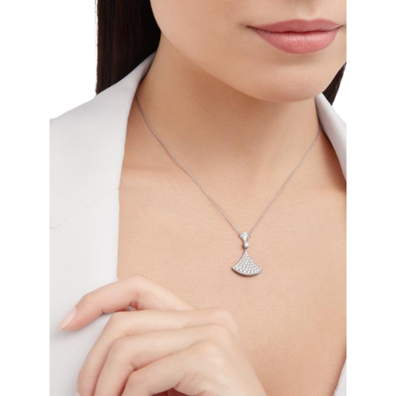 DIVAS’ DREAM Necklace DIVAS’ DREAM Necklace