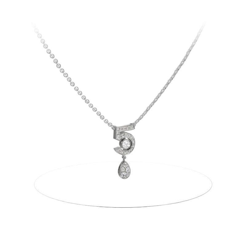 Eternal N°5 necklace Eternal N°5 necklace
