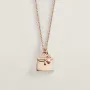 Amulettes Kelly pendant