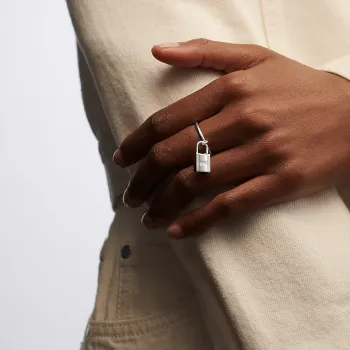 Kelly Cadenas ring Kelly Cadenas ring