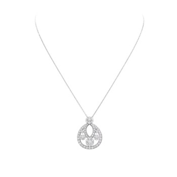 Van Cleef & Arpels Snowflake pendant, small model Van Cleef & Arpels Snowflake pendant, small model