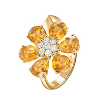 Van Cleef & Arpels Fleurs d’Hawa? ring