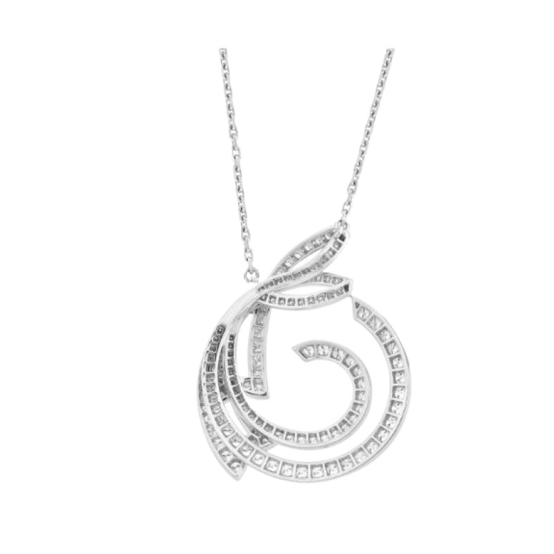 Van Cleef & Arpels Contes d’Hiver Pendant