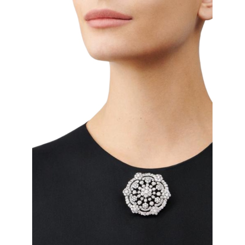 Van Cleef & Arpels Snowflake clip and pendant Van Cleef & Arpels Snowflake clip and pendant