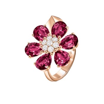 Van Cleef & Arpels Fleurs d’Hawa? ring