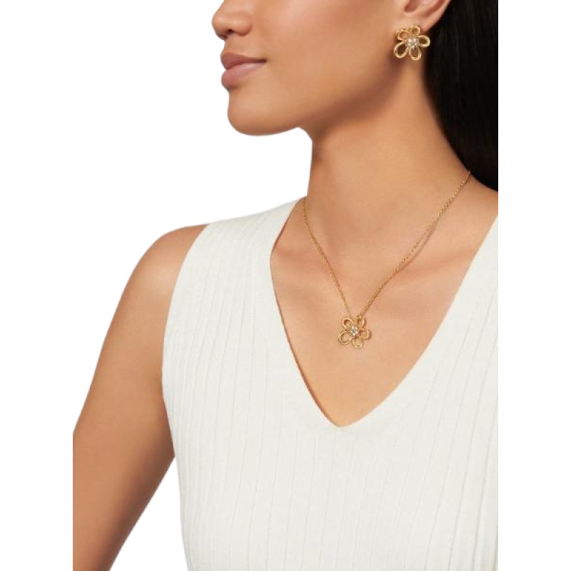 Van Cleef & Arpels Flowerlace pendant