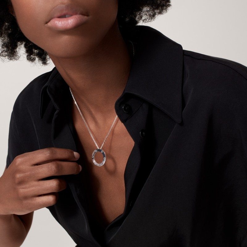 Cartier LOVE pendant