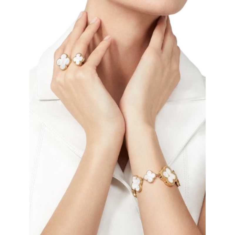 Van Cleef & Arpels Magic Alhambra Between the Finger ring Van Cleef & Arpels Magic Alhambra Between the Finger ring