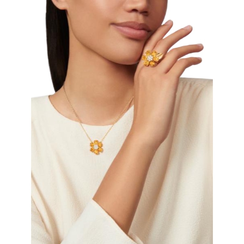 Van Cleef & Arpels Fleurs d’Hawa? pendant Van Cleef & Arpels Fleurs d’Hawa? pendant