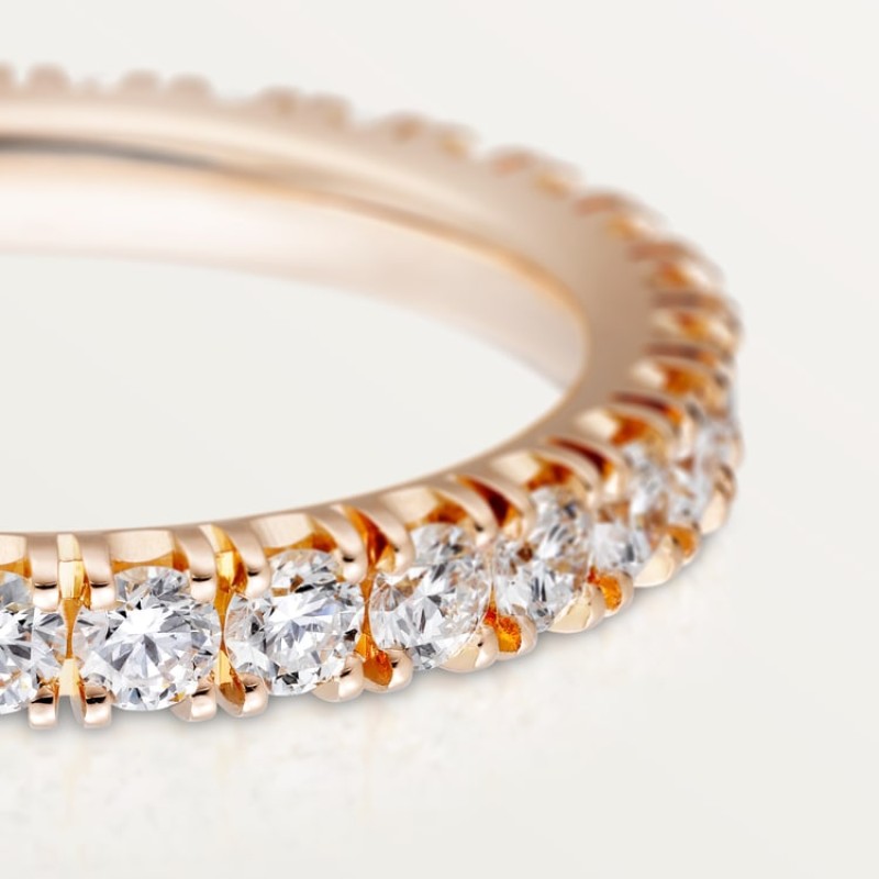 Etincelle de Cartier wedding band, 2.6 mm width, paved