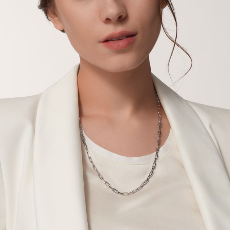 Cartier Santos de Cartier necklace, chain, small model Cartier Santos de Cartier necklace, chain, small model