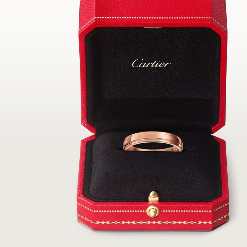 Cartier d’Amour wedding ring, 3.5 mm width