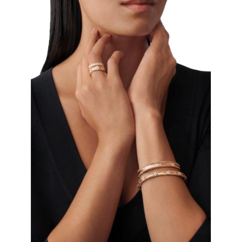Van Cleef & Arpels Perlée signature bracelet, medium model Van Cleef & Arpels Perlée signature bracelet, medium model