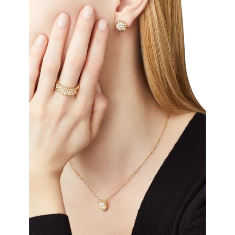 Van Cleef & Arpels Perlée diamonds ring, 3 rows