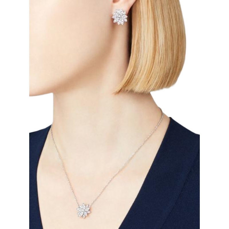 Van Cleef & Arpels Lotus pendant, small model