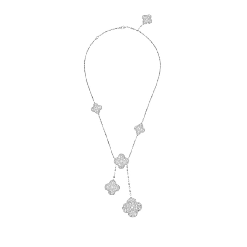 Van Cleef & Arpels Magic Alhambra necklace, 6 motifs Van Cleef & Arpels Magic Alhambra necklace, 6 motifs