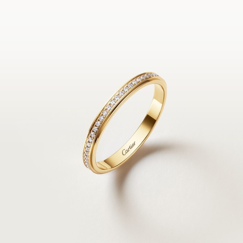 Cartier d’Amour wedding ring, 2.3 mm width, paved