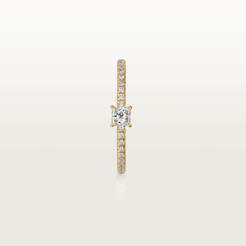 Etincelle de Cartier ring, princess-cut diamond, paved