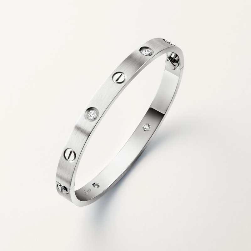 LOVE bracelet, classic model, brushed, 4 diamonds LOVE bracelet, classic model, brushed, 4 diamonds