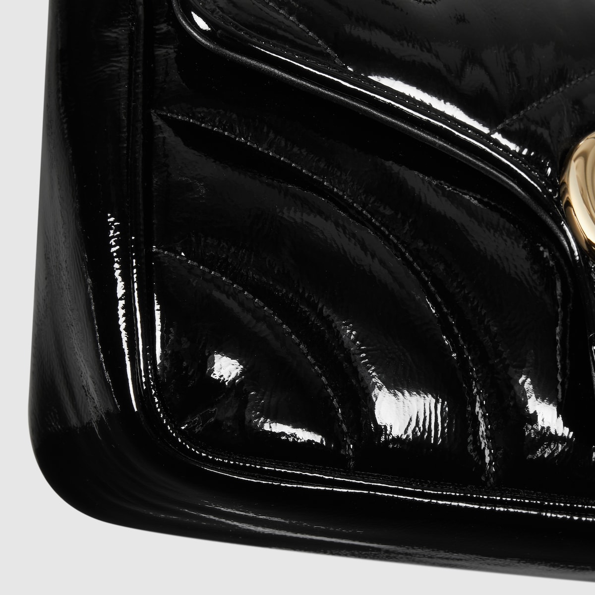 GG Marmont Small Shoulder Bag