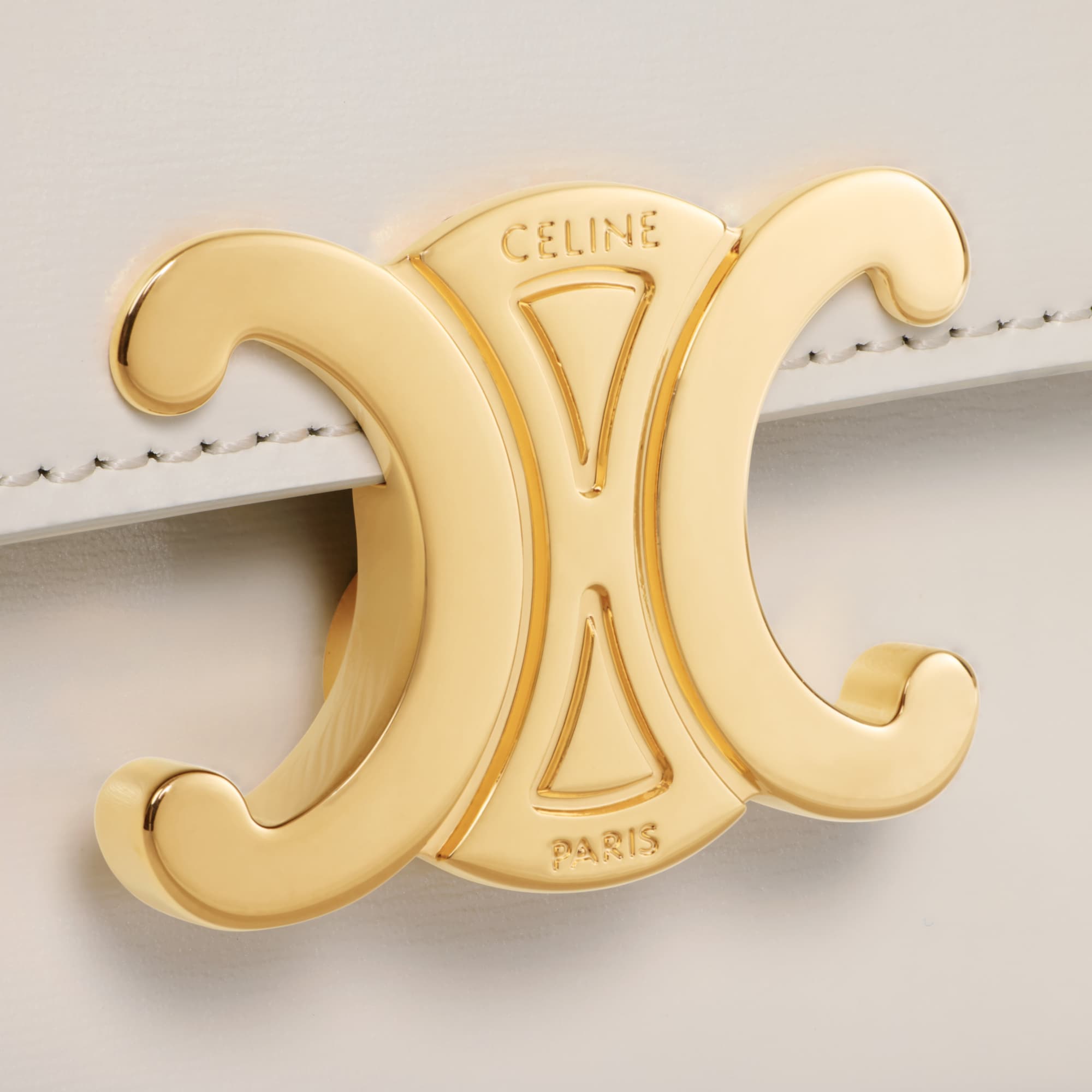 TEEN CELINE LOLA IN SHINY CALFSKIN WHITE COTTON TEEN CELINE LOLA IN SHINY CALFSKIN WHITE COTTON